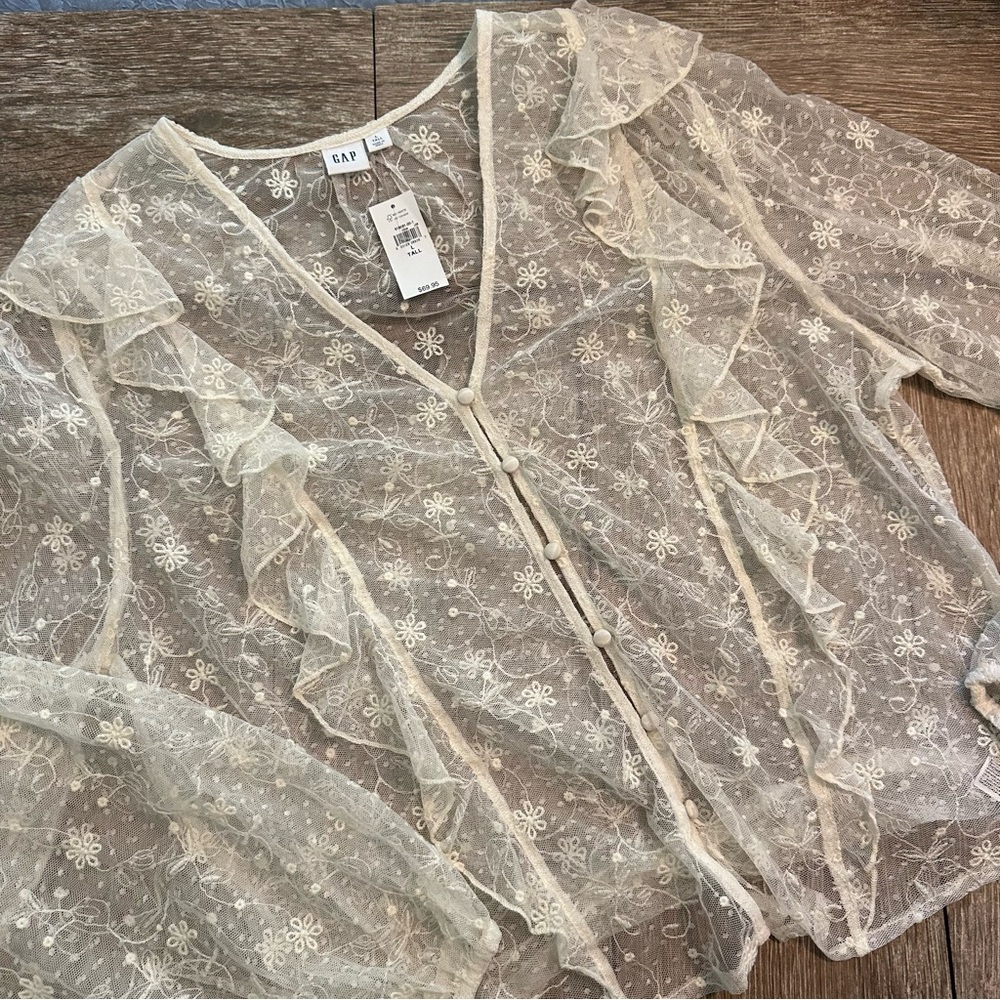 GAP Women's Sheer Ivory Lace Top, size Large, NWT